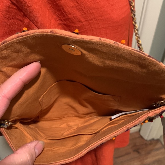 Cute fabric and bead purse - Picture 5 of 9